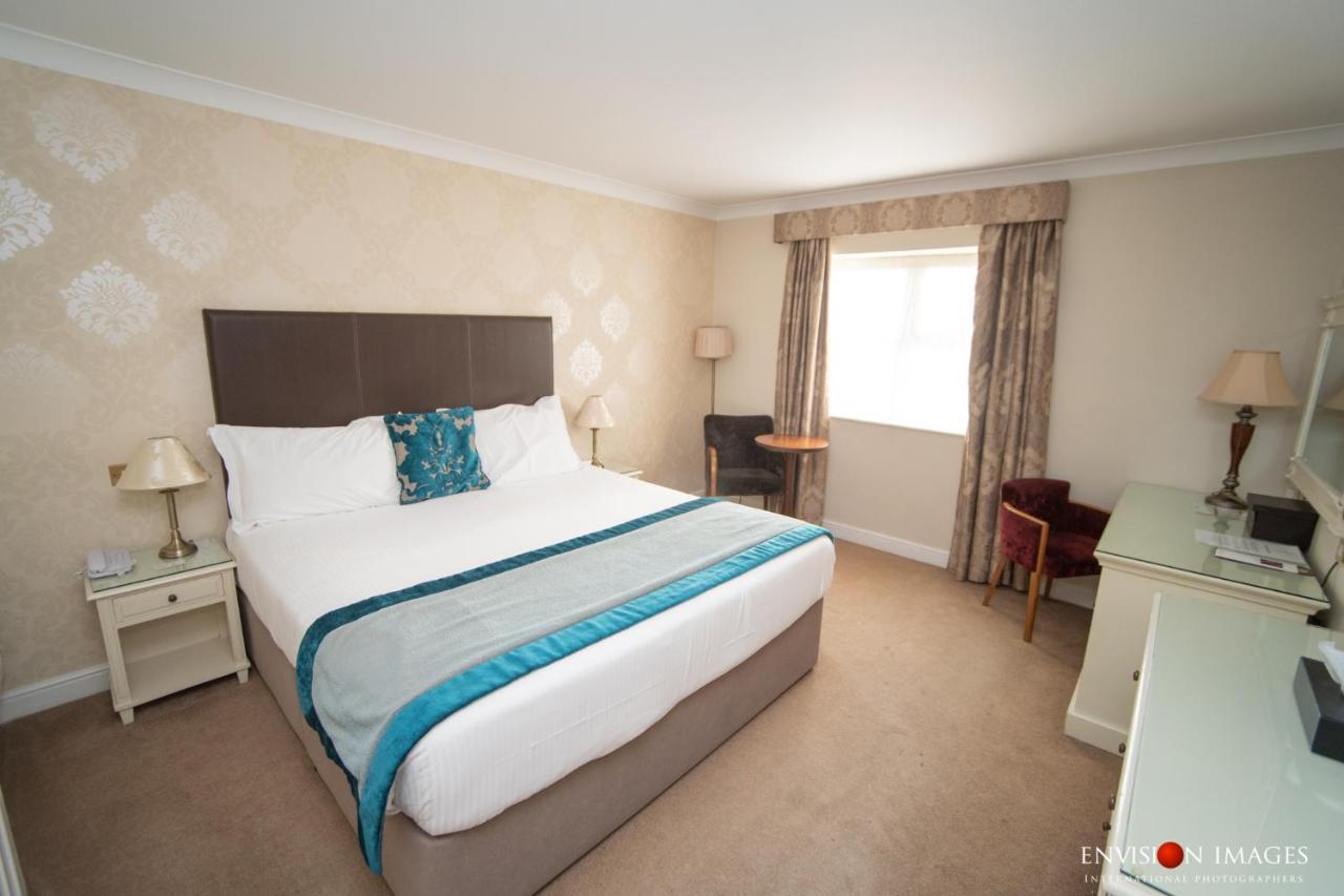 Red Hall Hotel Walmersley Екстер'єр фото