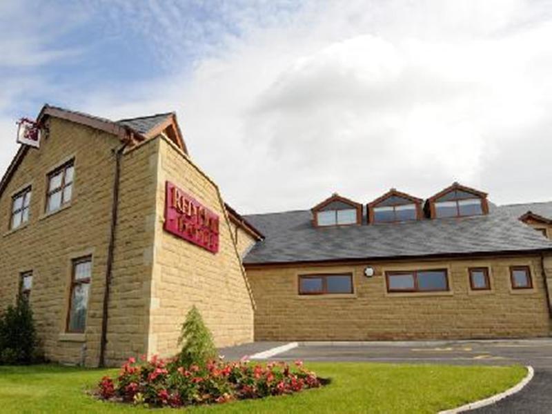 Red Hall Hotel Walmersley Екстер'єр фото