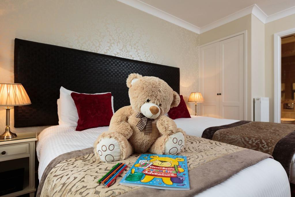 Red Hall Hotel Walmersley Екстер'єр фото