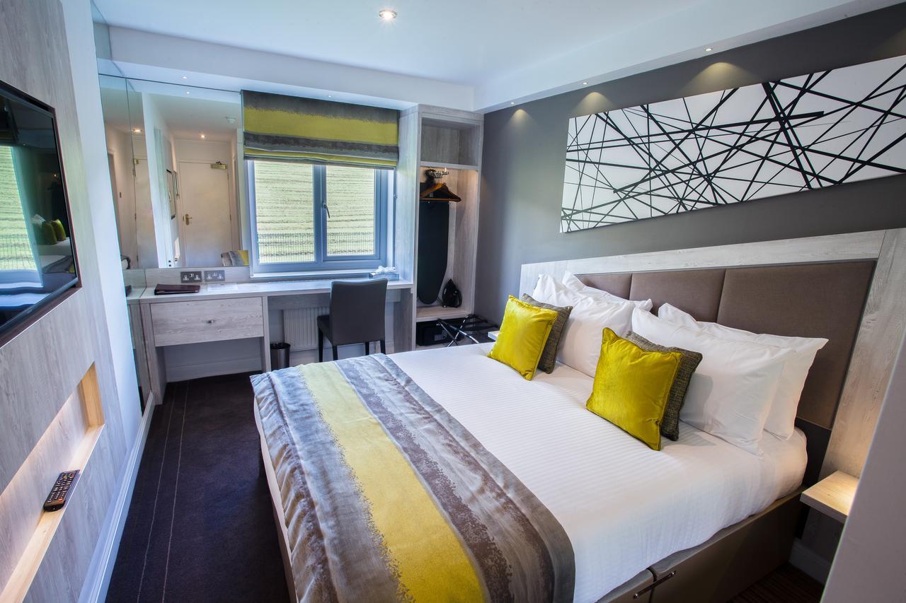 Red Hall Hotel Walmersley Екстер'єр фото